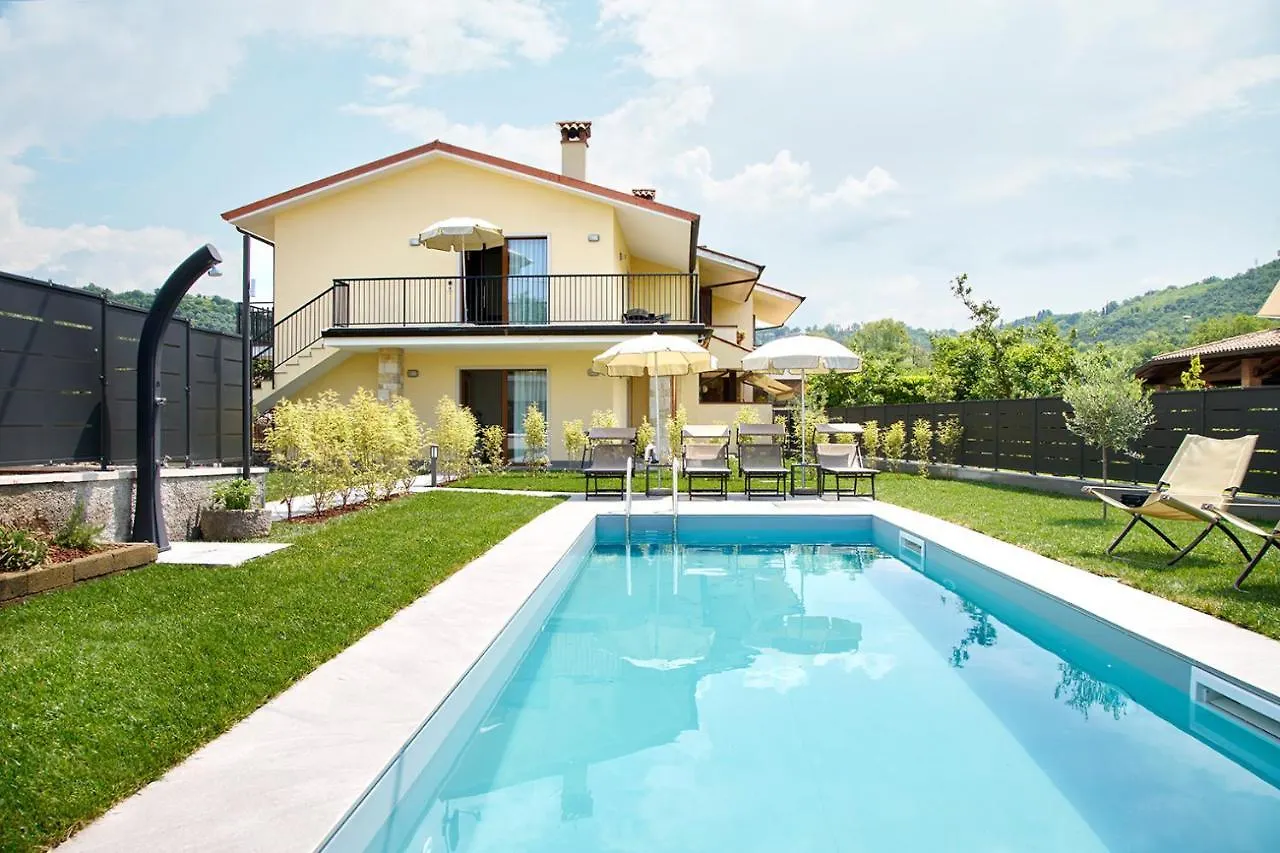 Leti Apartments Garda Itálie