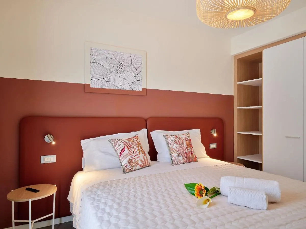 Leti Apartments Garda 0*, Garda (Verona) Itálie