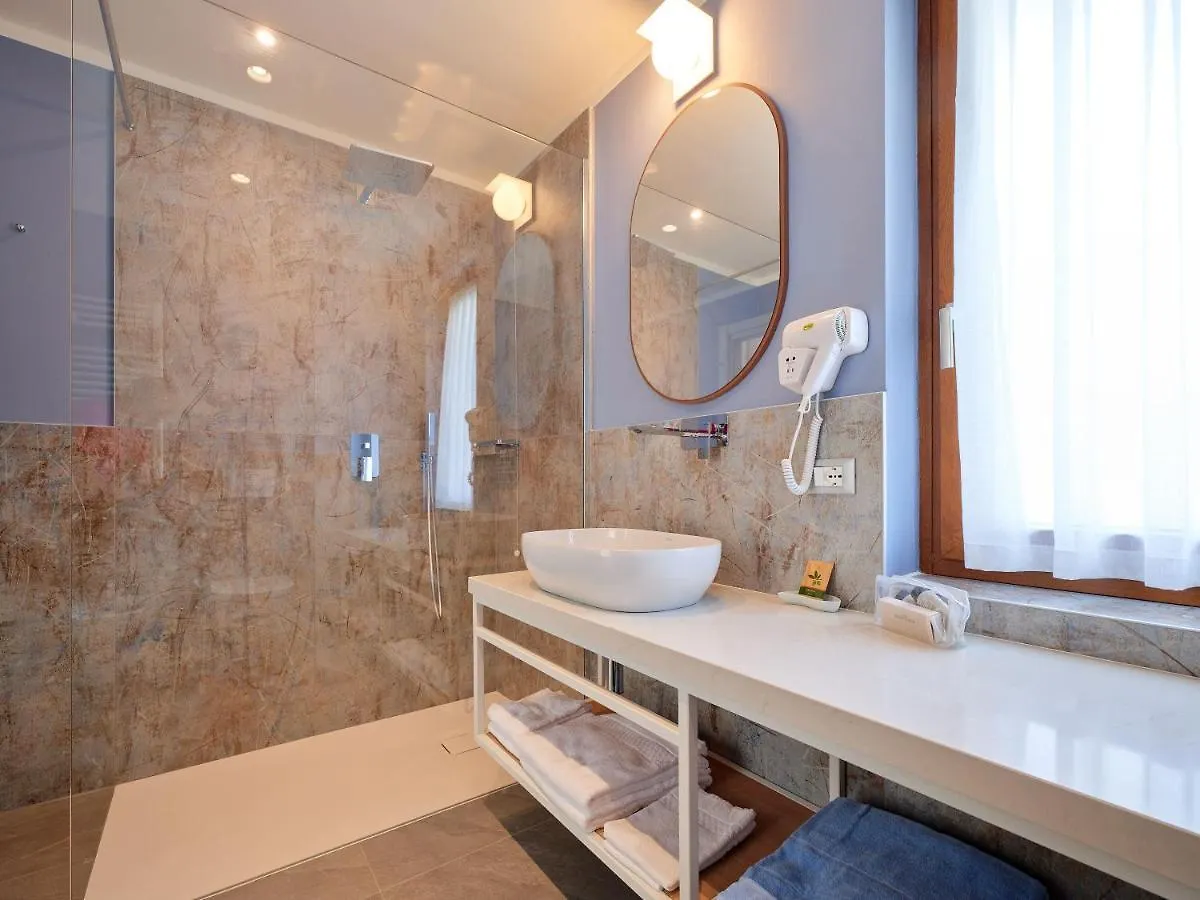 Leti Apartments Garda  Garda (Verona)